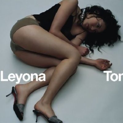 Leyona - Tone